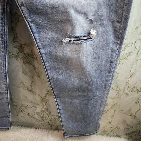 EXPRESS Athletic Skinny Jeans - Picture 5 of 16